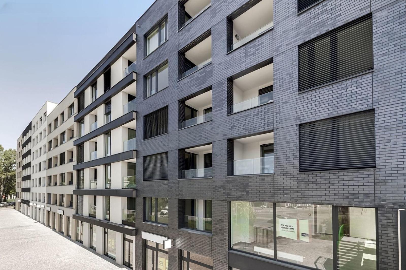 Holesovice Delight: Modern Comfort With A Twist In Prague 7 Exterior photo