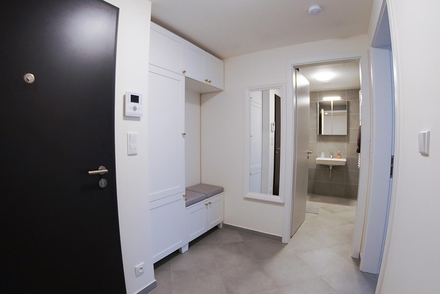 Holesovice Delight: Modern Comfort With A Twist In Prague 7 Exterior photo