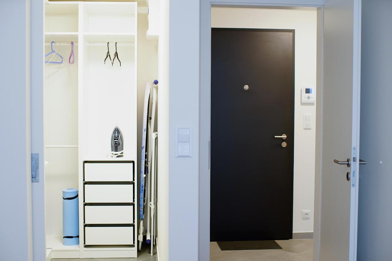 Holesovice Delight: Modern Comfort With A Twist In Prague 7 Exterior photo