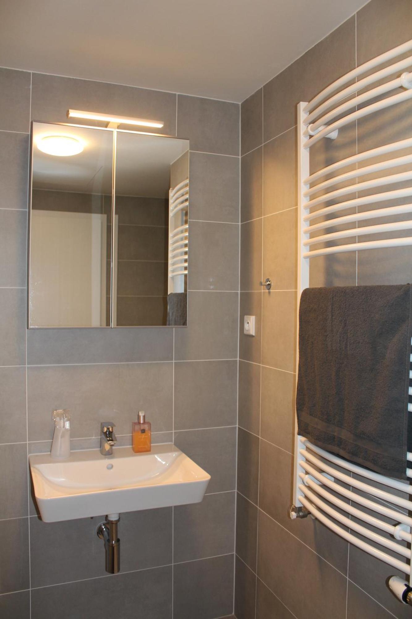 Holesovice Delight: Modern Comfort With A Twist In Prague 7 Exterior photo